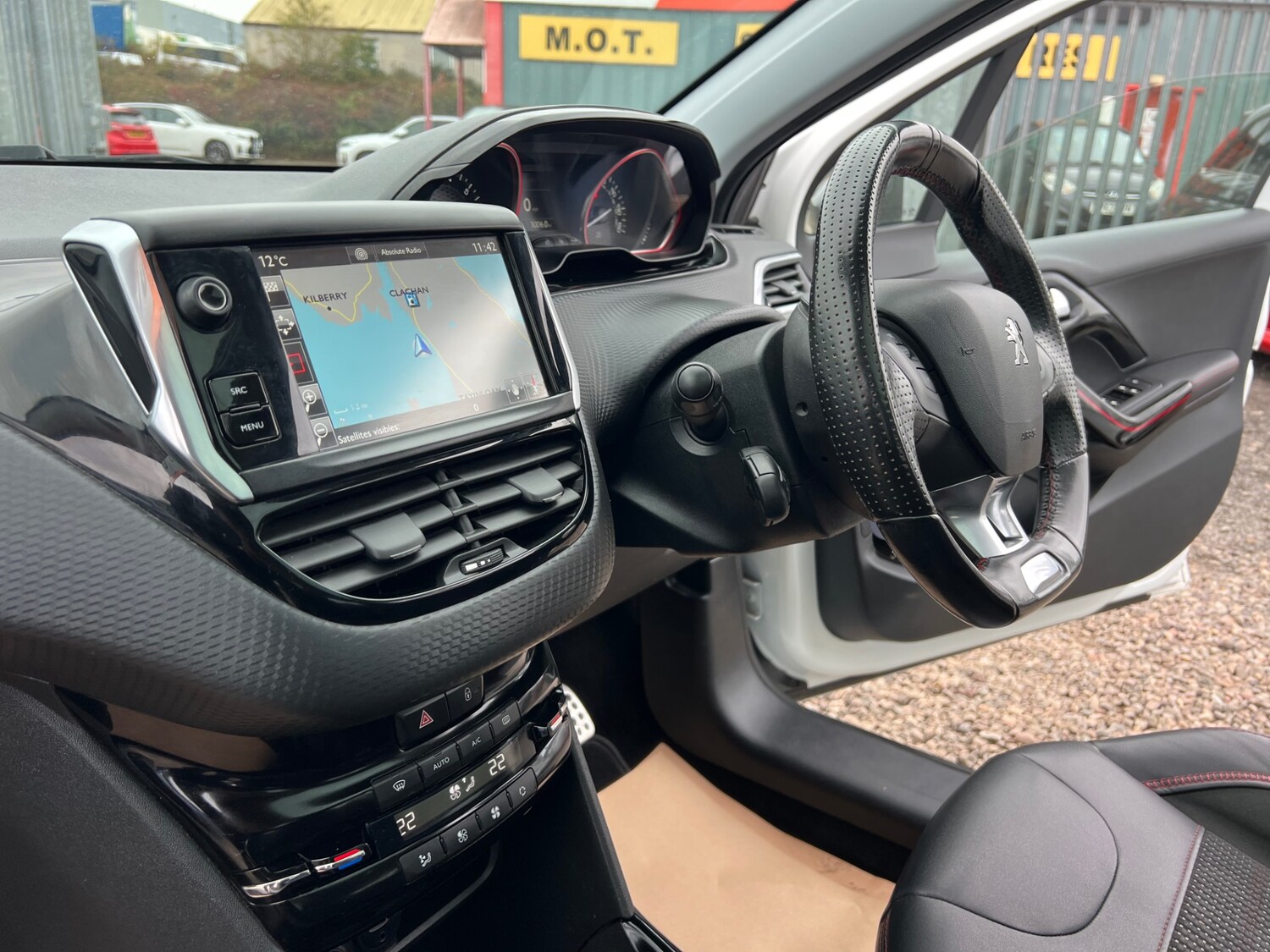 Used Peugeot 2008 2016 for sale - 76309712: Photo 18