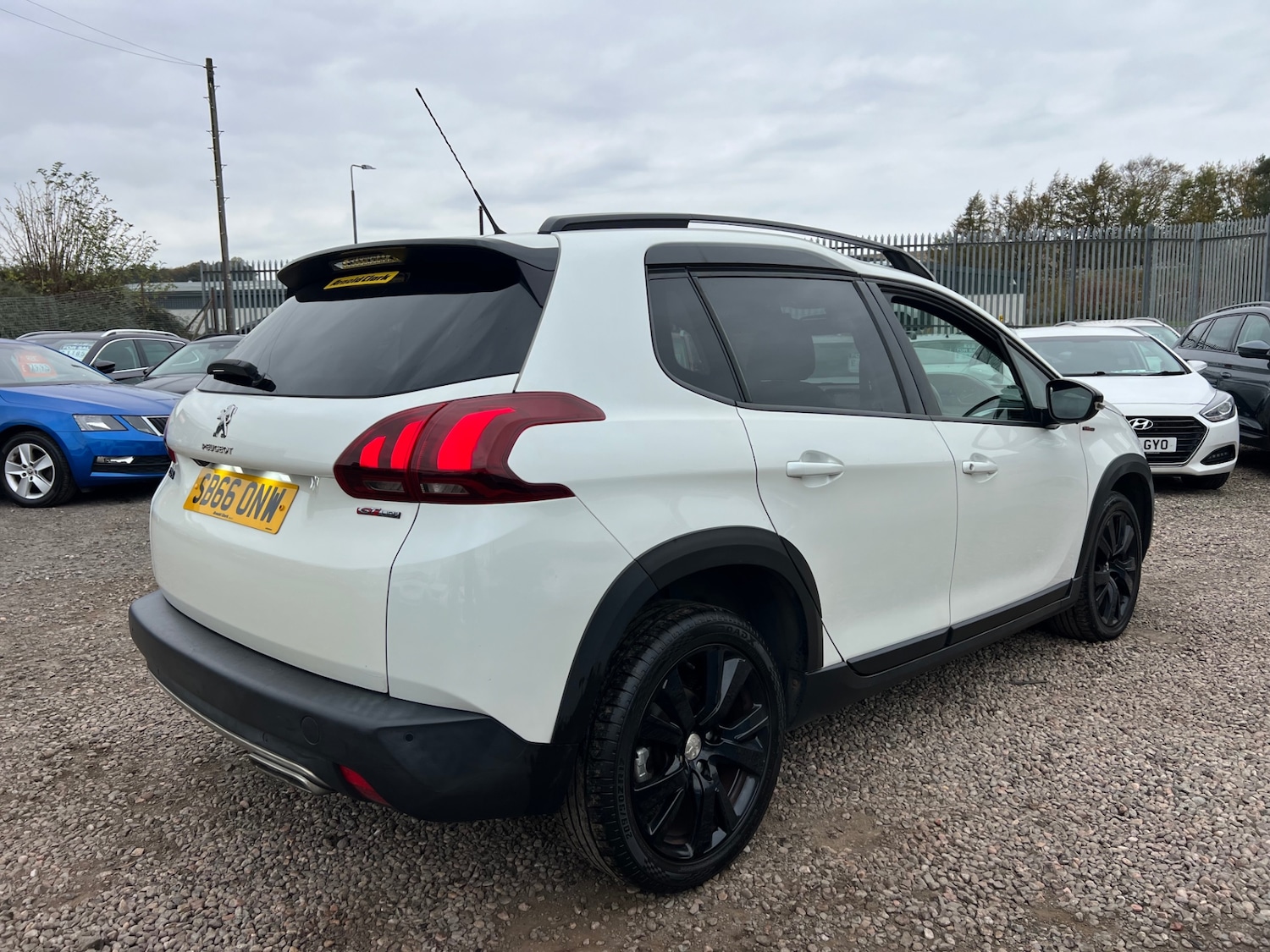 Used Peugeot 2008 2016 for sale - 76309712: Photo 2