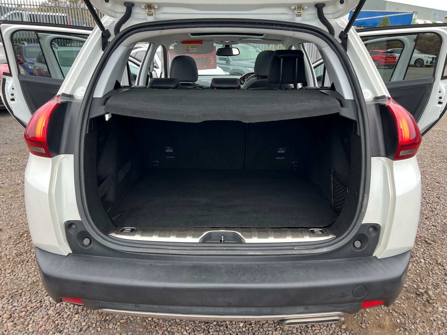 Used Peugeot 2008 2016 for sale - 76309712: Photo 26