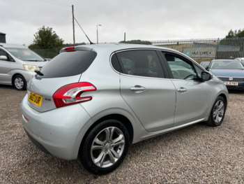 Used Peugeot 208 2013 for sale - 75297251: Photo