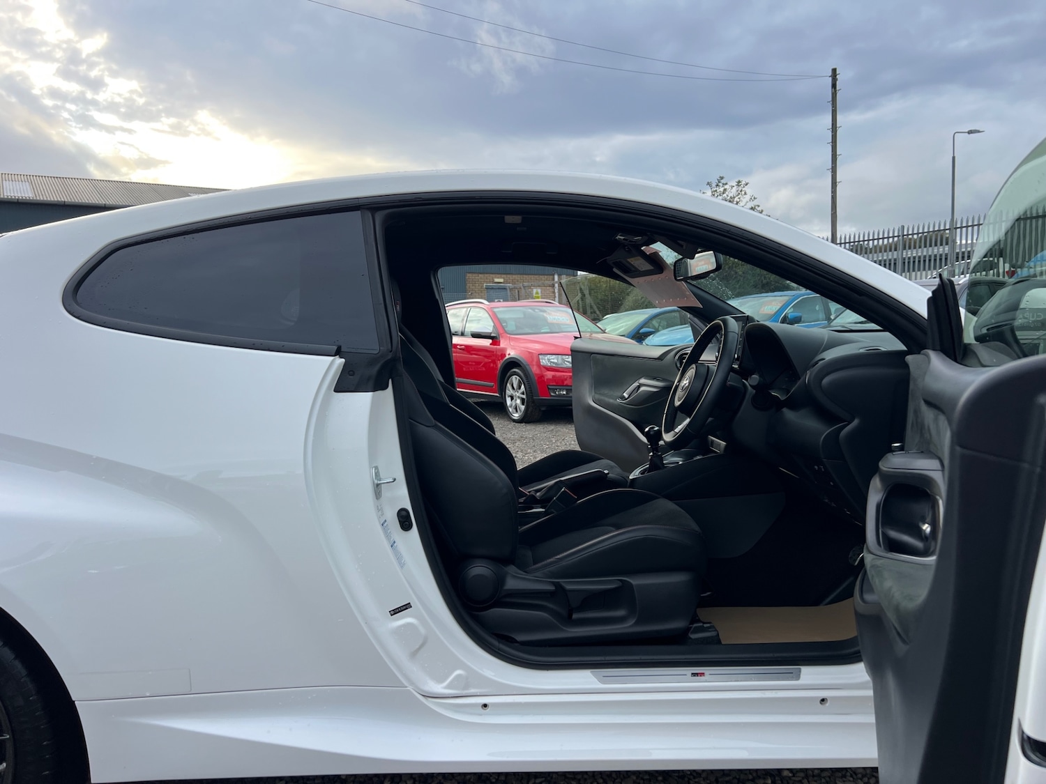 Used Toyota Yaris 2022 for sale - 76211052: Photo 11
