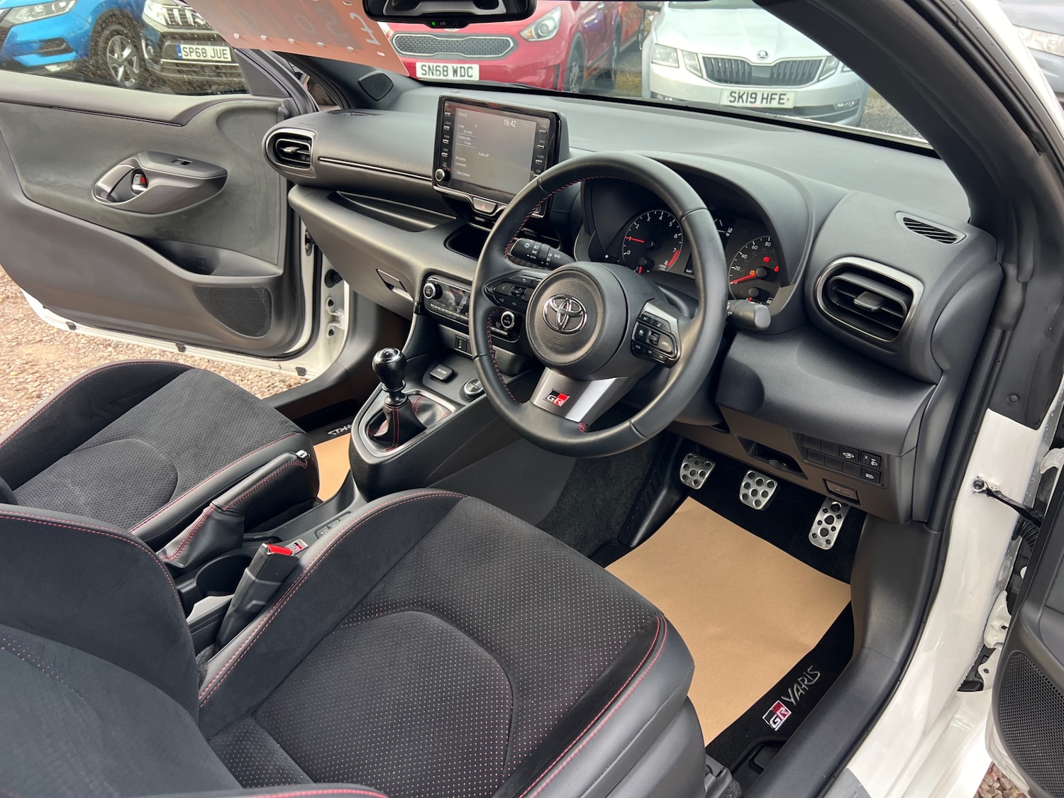 Used Toyota Yaris 2022 for sale - 76211052: Photo 12
