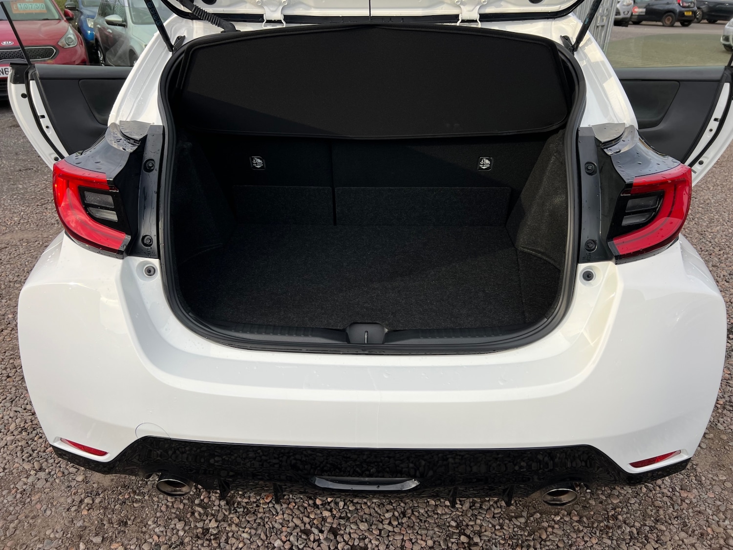 Used Toyota Yaris 2022 for sale - 76211052: Photo 26