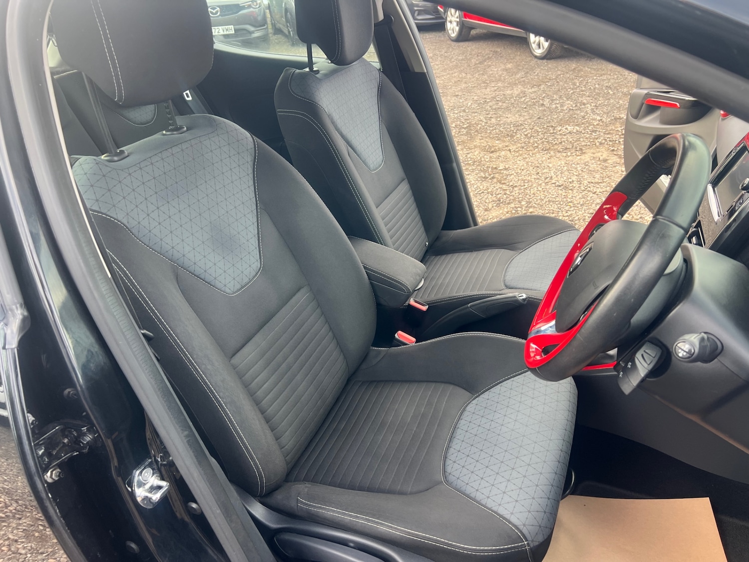 Used Renault Clio 2013 for sale - 76229135: Photo 12