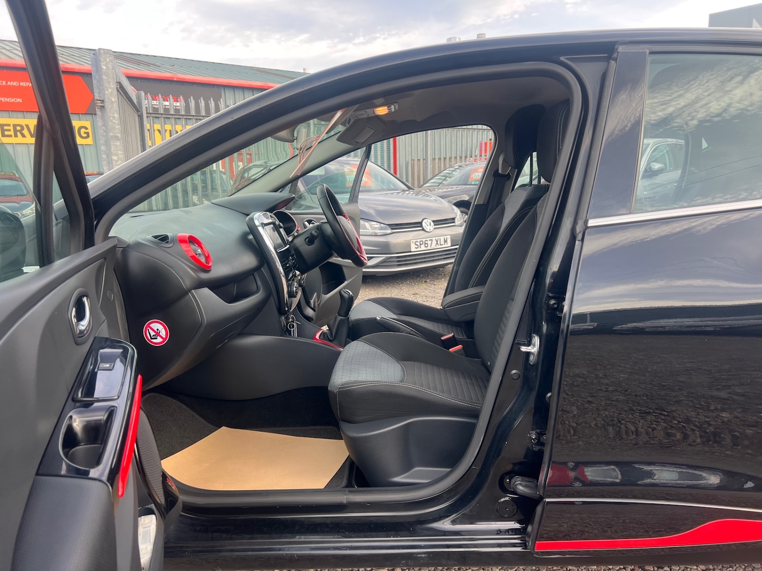 Used Renault Clio 2013 for sale - 76229135: Photo 14