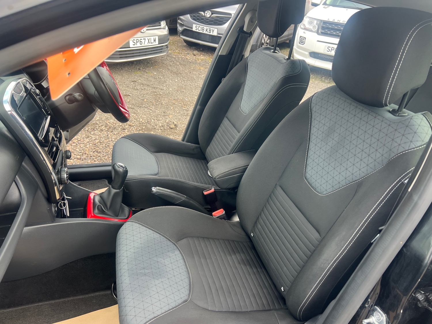 Used Renault Clio 2013 for sale - 76229135: Photo 18