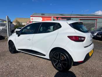 Used Renault Clio 2015 for sale - 74466601: Photo