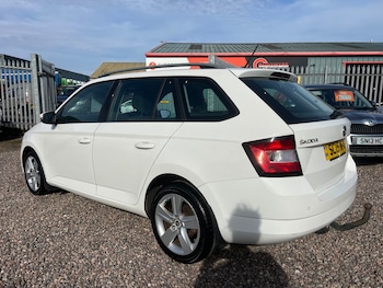 Used Skoda Fabia 2015 for sale - 78043181: Photo