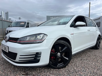 Used Volkswagen Golf 2017 for sale - 79130842: Photo