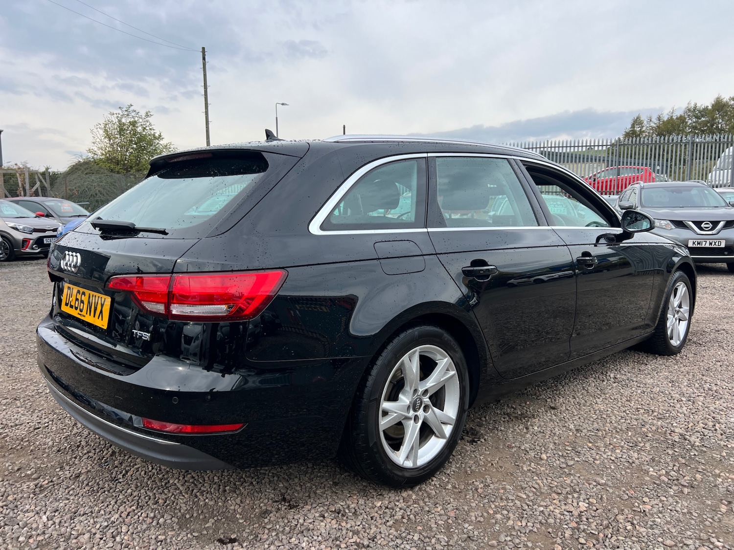 Used Audi A4 2016 for sale - 76096100: Photo 2