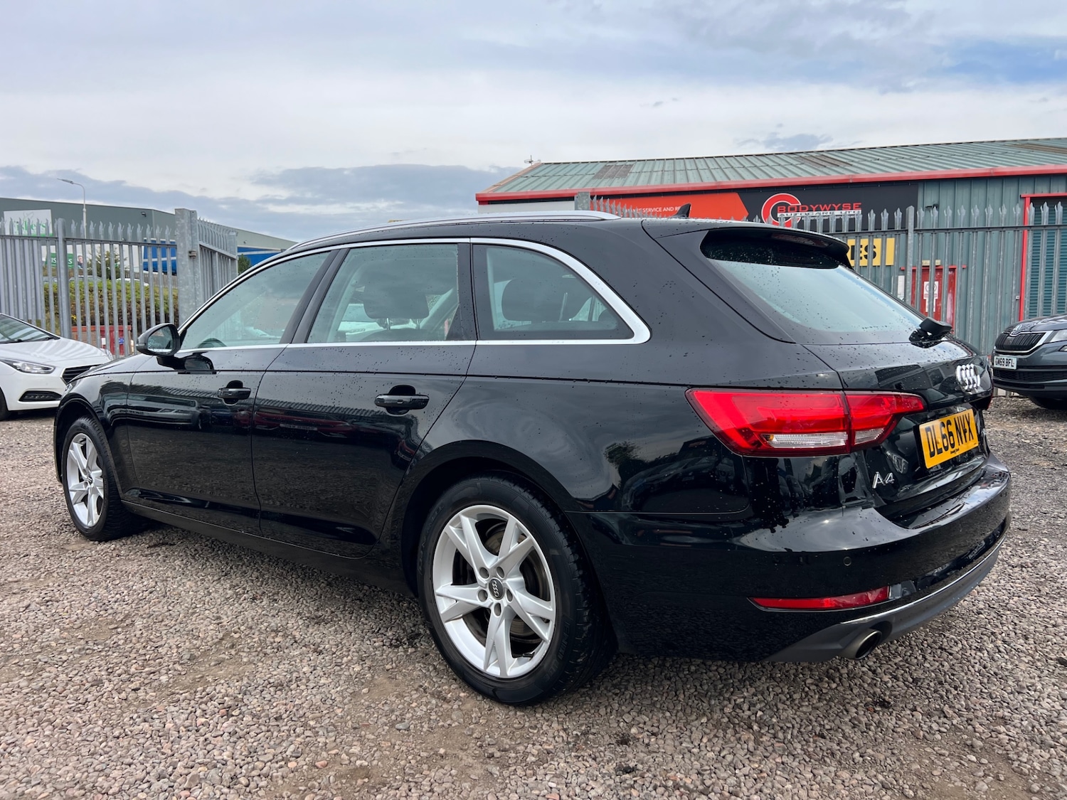 Used Audi A4 2016 for sale - 76096100: Photo 4
