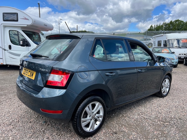 Used Skoda Fabia 2019 for sale - 74749105: Photo 2