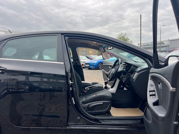 Used Hyundai i30 2016 for sale - 76096097: Photo 8