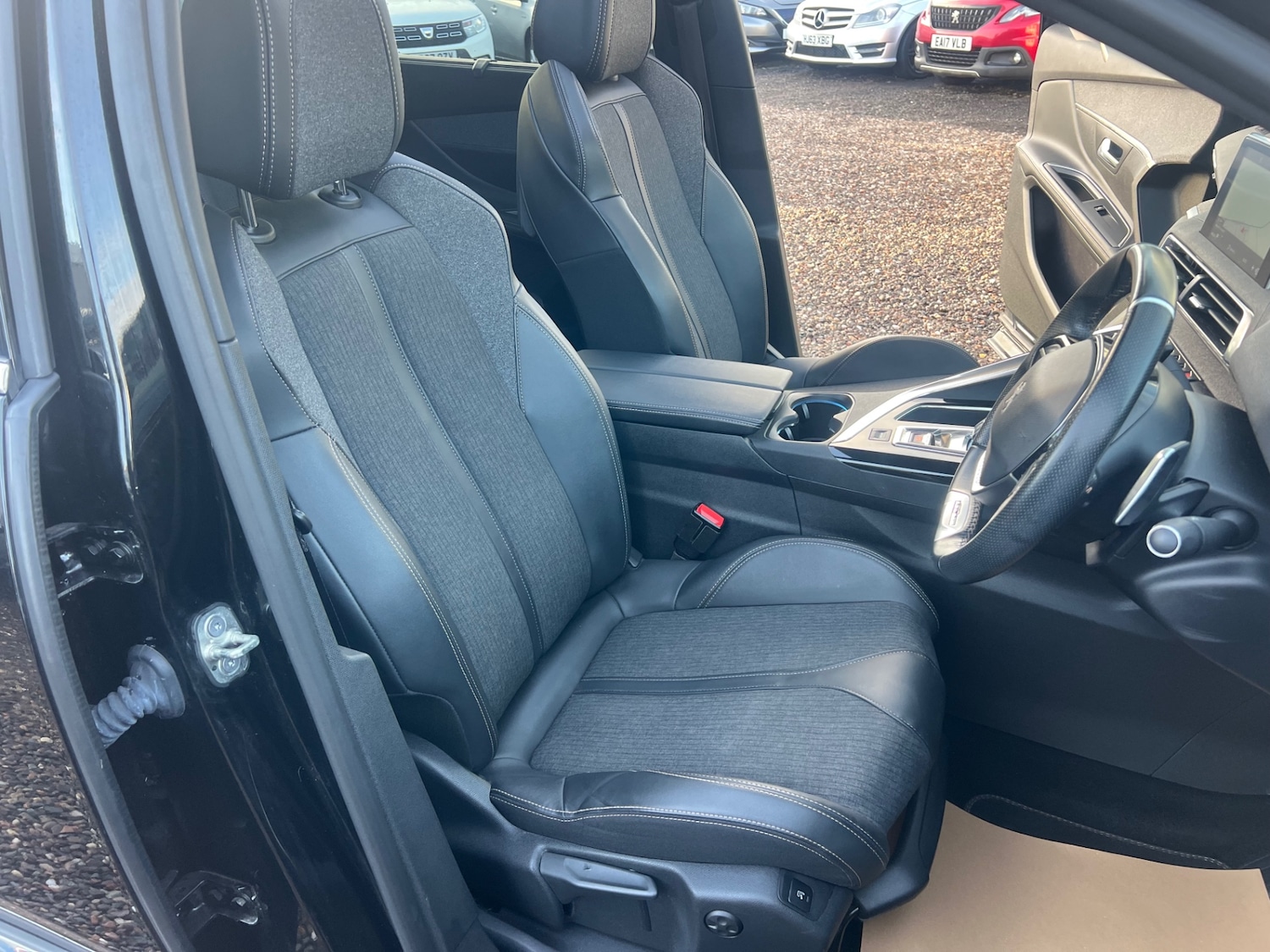 Used Peugeot 5008 2020 for sale - 77228349: Photo 11