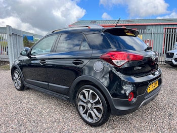 Used Hyundai i20 2018 for sale - 78333372: Photo