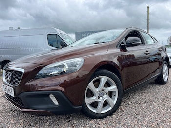 Used Volvo V40 2016 for sale - 78771196: Photo