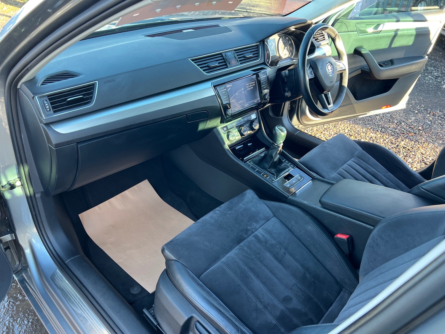 Used Skoda Superb 2016 for sale - 76697258: Photo 14