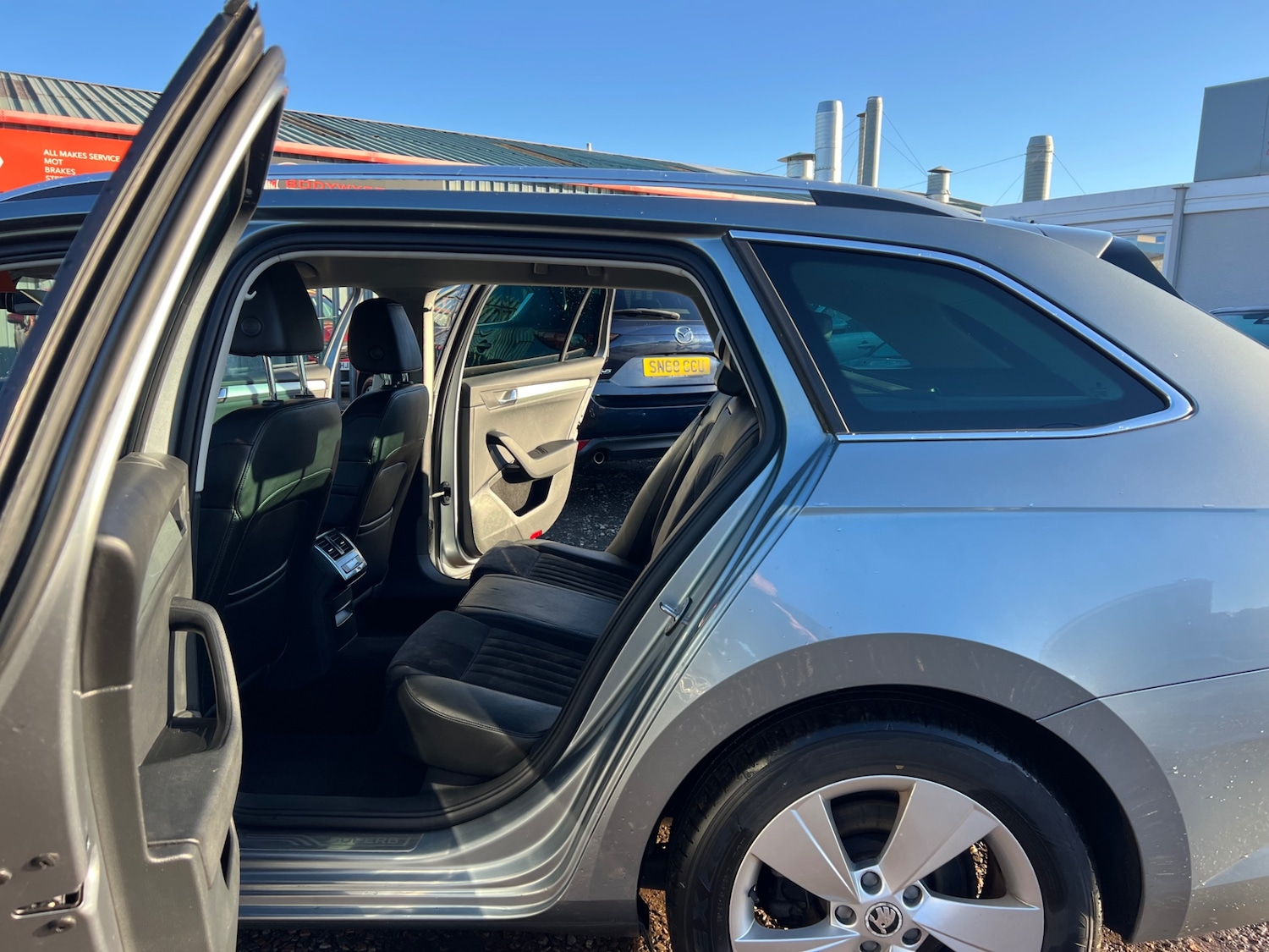 Used Skoda Superb 2016 for sale - 76697258: Photo 19