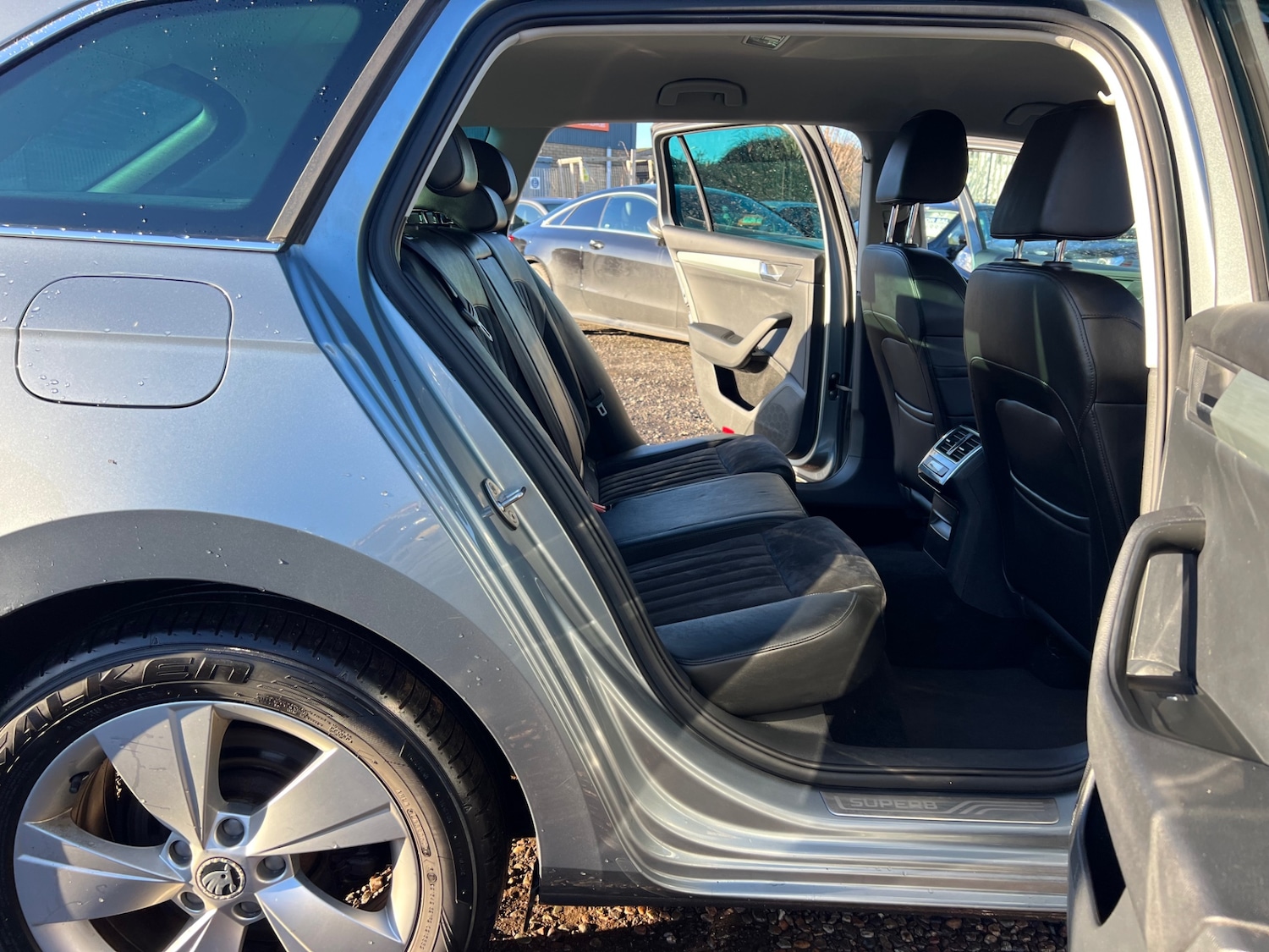 Used Skoda Superb 2016 for sale - 76697258: Photo 21