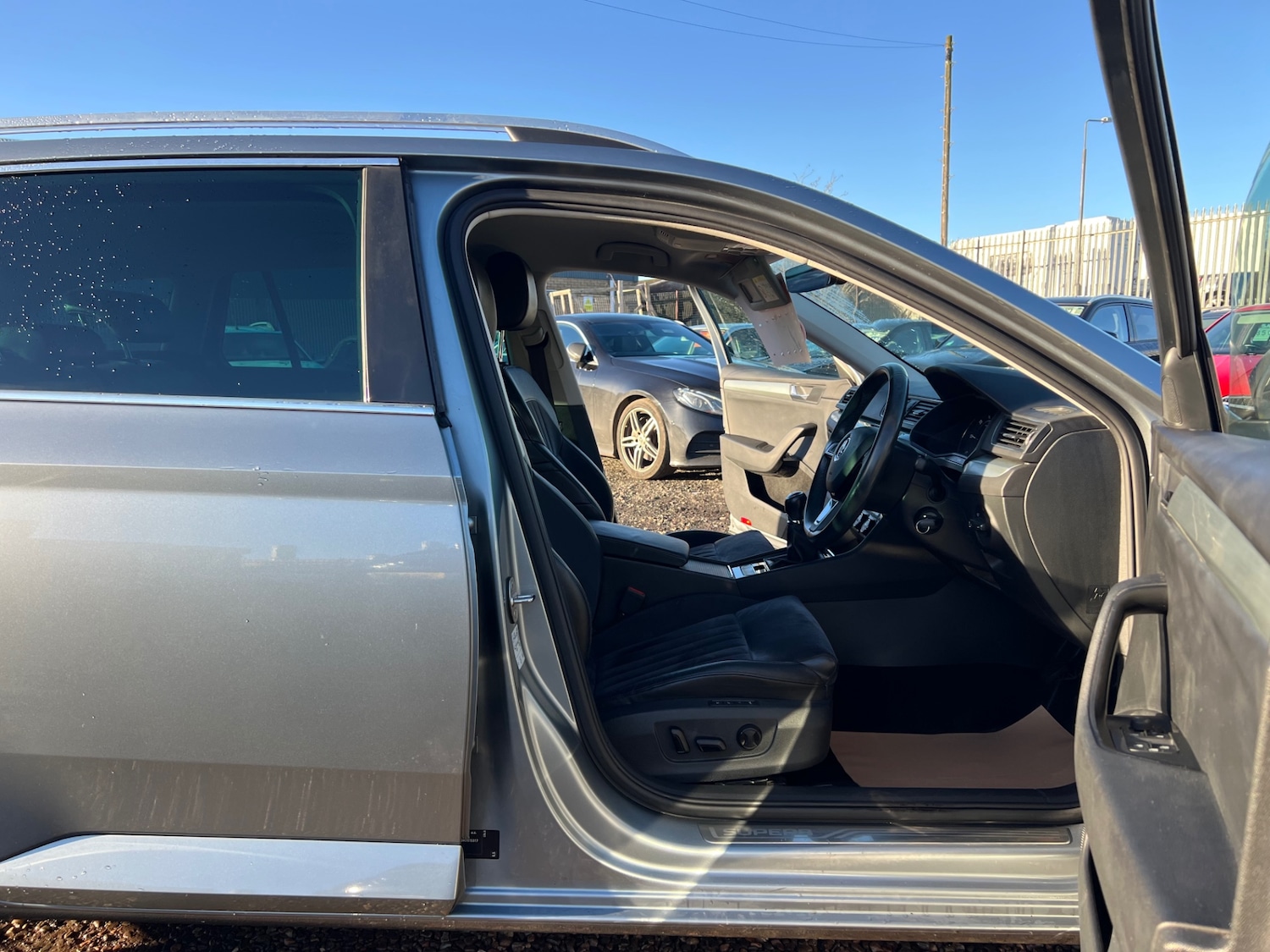 Used Skoda Superb 2016 for sale - 76697258: Photo 8