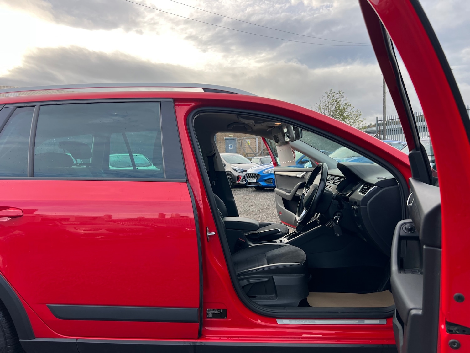 Used Skoda Octavia 2016 for sale - 76212168: Photo 9