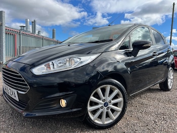 Used Ford Fiesta 2015 for sale - 76034058: Photo