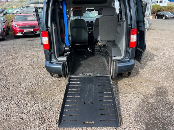 Used Volkswagen Caddy Maxi Life 2010 for sale - 76086209: Photo 23