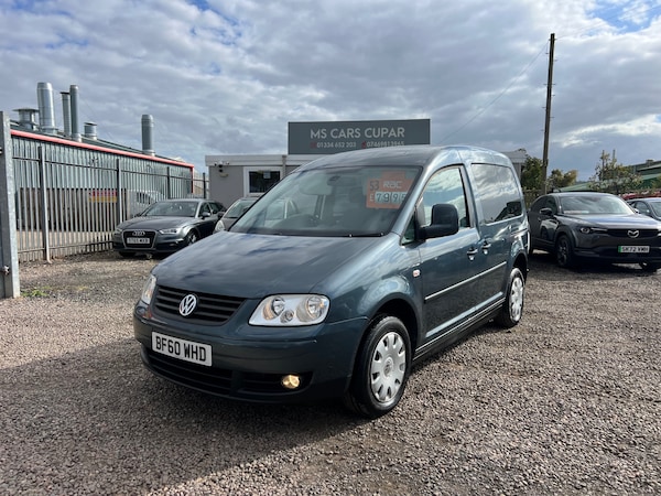 Used Volkswagen Caddy Maxi Life 2010 for sale - 76086209: Photo 8