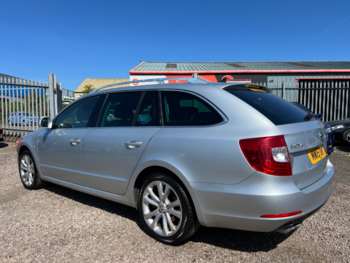 Used Skoda Superb 2015 for sale - 74665489: Photo