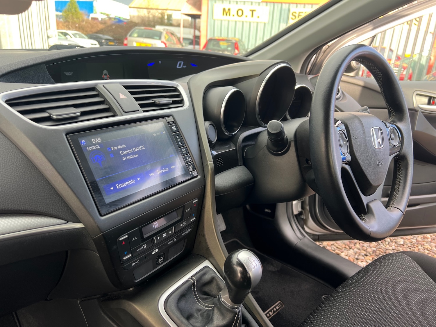 Used Honda Civic 2015 for sale - 77010190: Photo 16