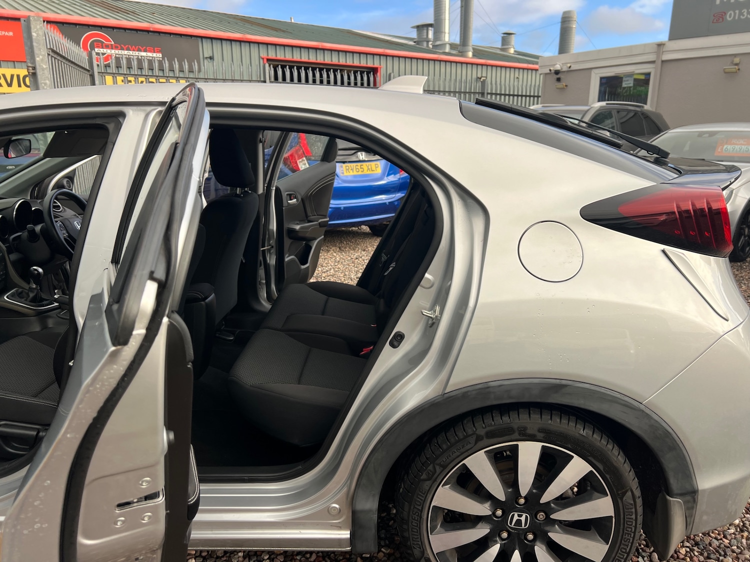 Used Honda Civic 2015 for sale - 77010190: Photo 20