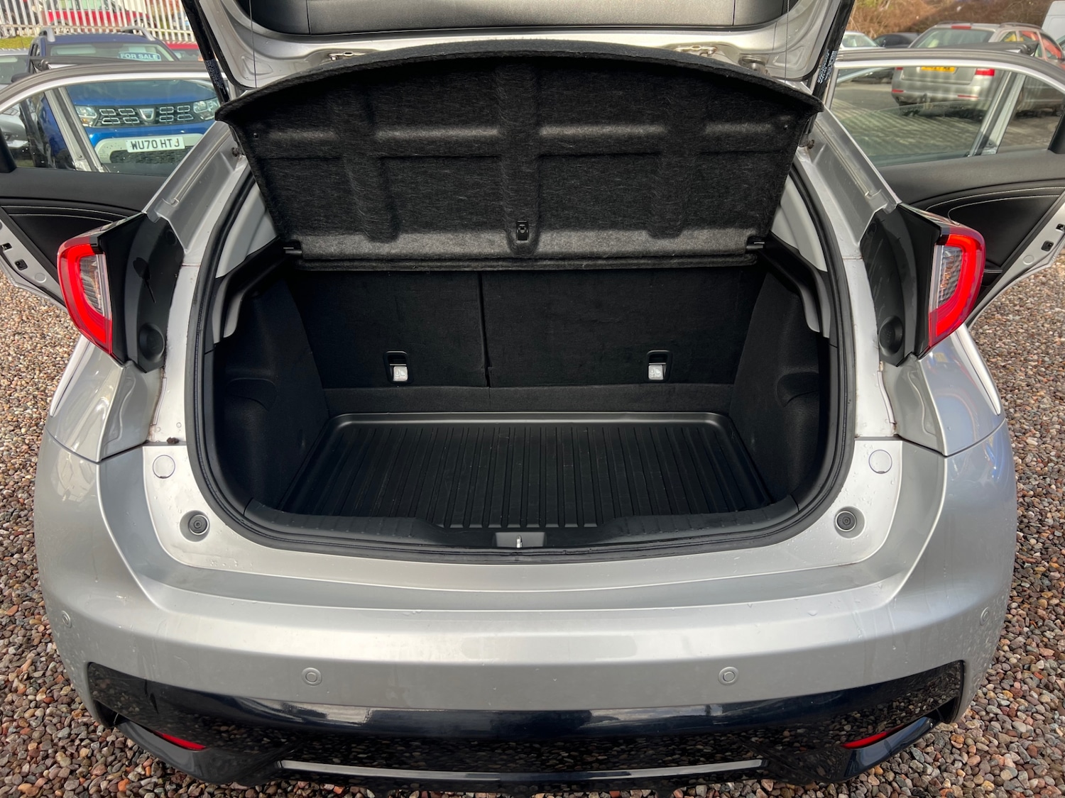 Used Honda Civic 2015 for sale - 77010190: Photo 24