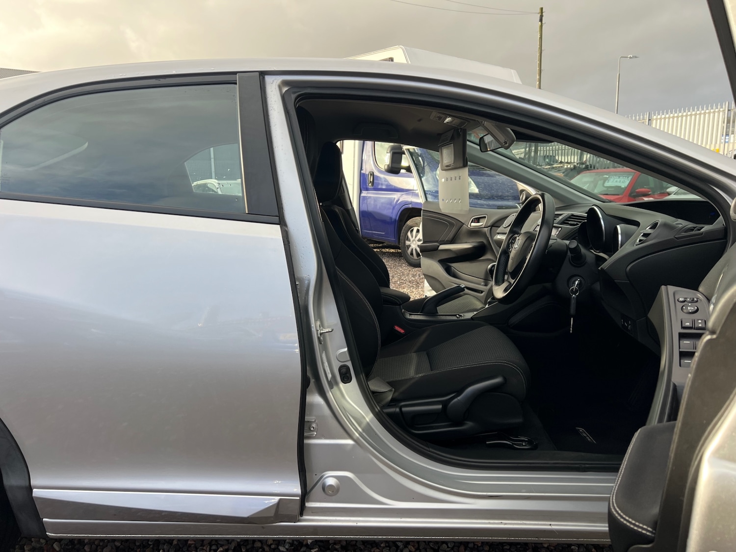 Used Honda Civic 2015 for sale - 77010190: Photo 9