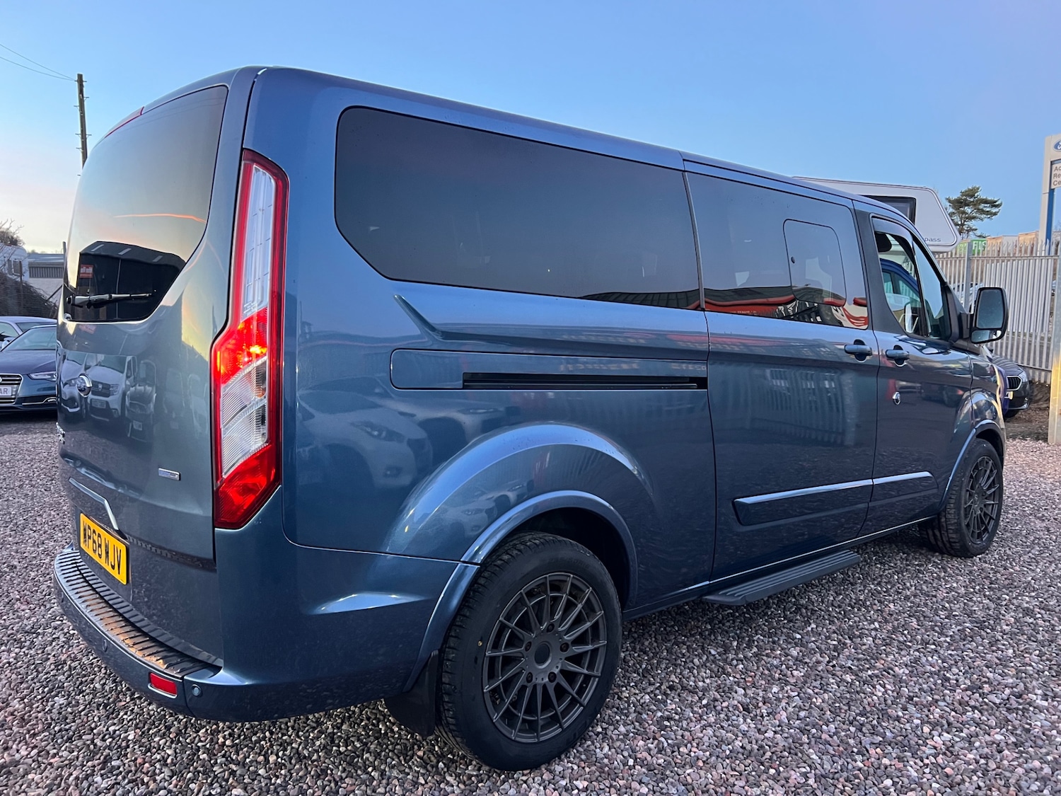 Used Ford Tourneo Custom 2018 for sale - 77107395: Photo 2