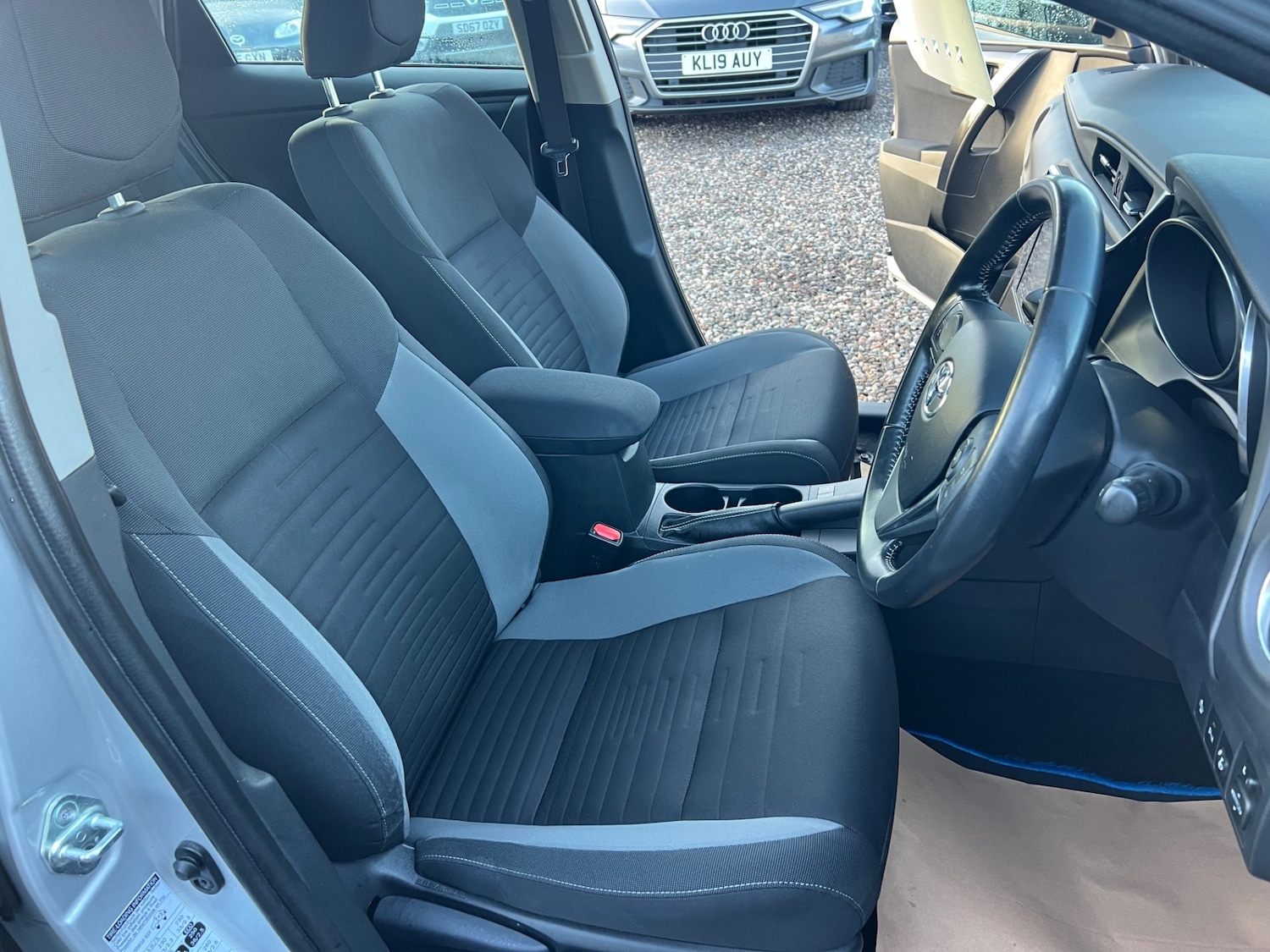 Used Toyota Auris 2017 for sale - 76931860: Photo 12