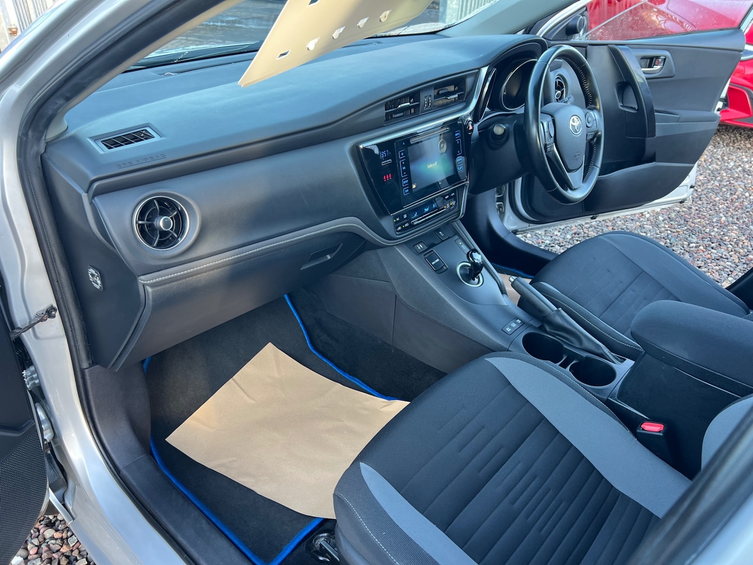 Used Toyota Auris 2017 for sale - 76931860: Photo 15