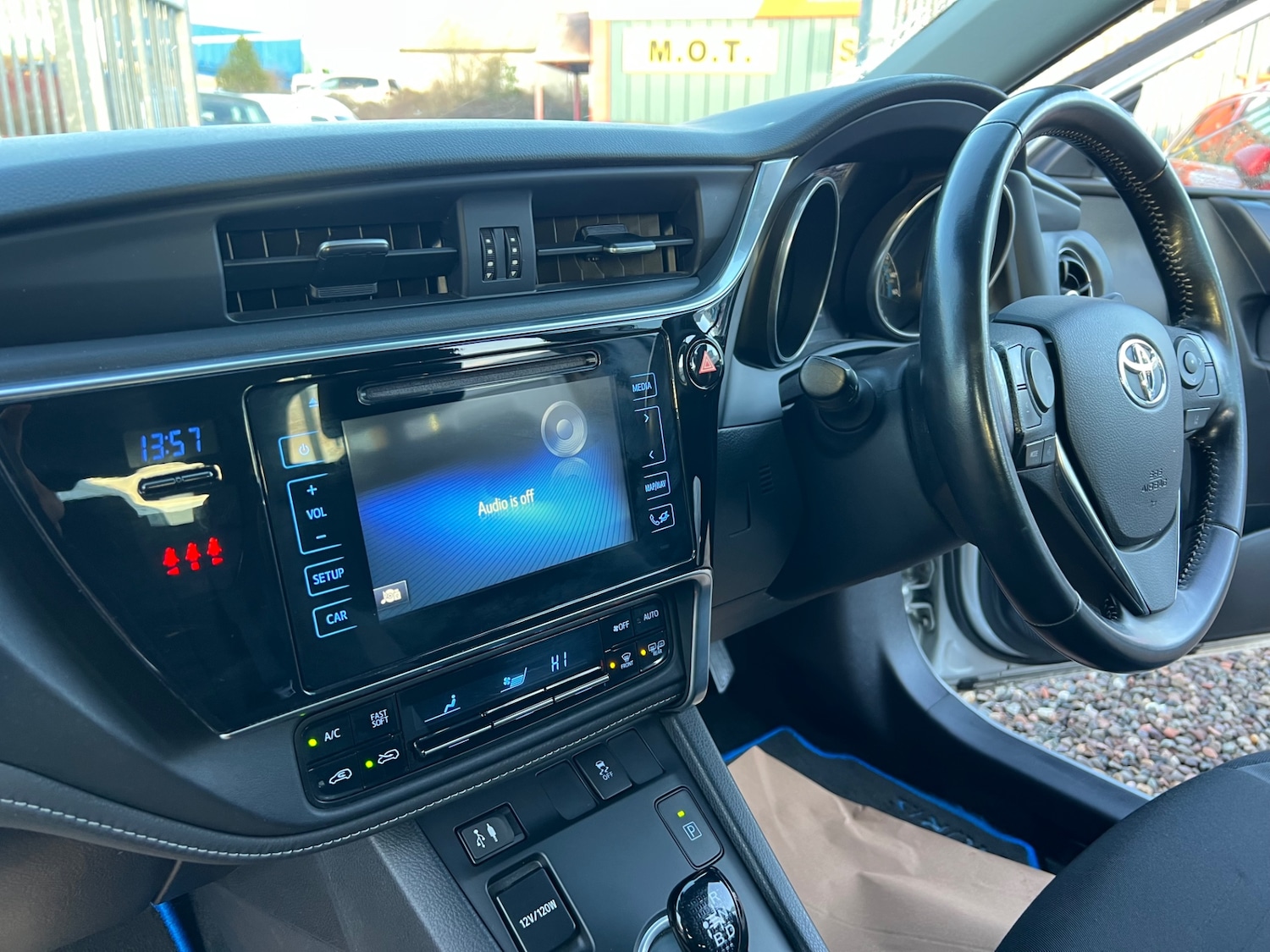 Used Toyota Auris 2017 for sale - 76931860: Photo 16