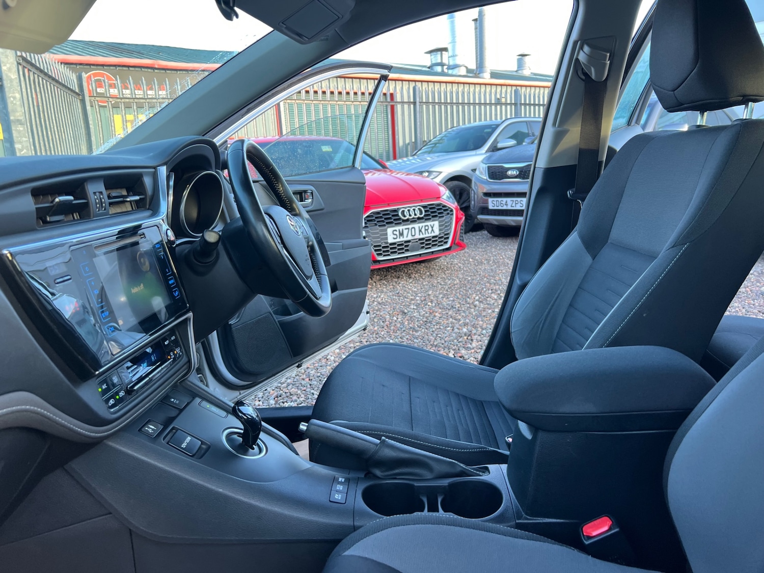 Used Toyota Auris 2017 for sale - 76931860: Photo 17