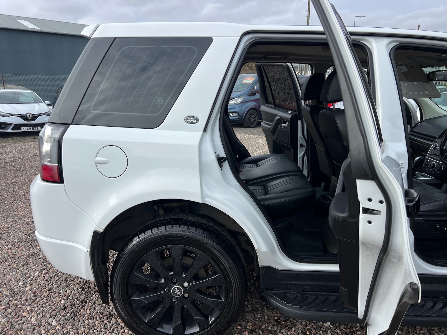 Used Land Rover Freelander 2013 for sale - 77609477: Photo 23