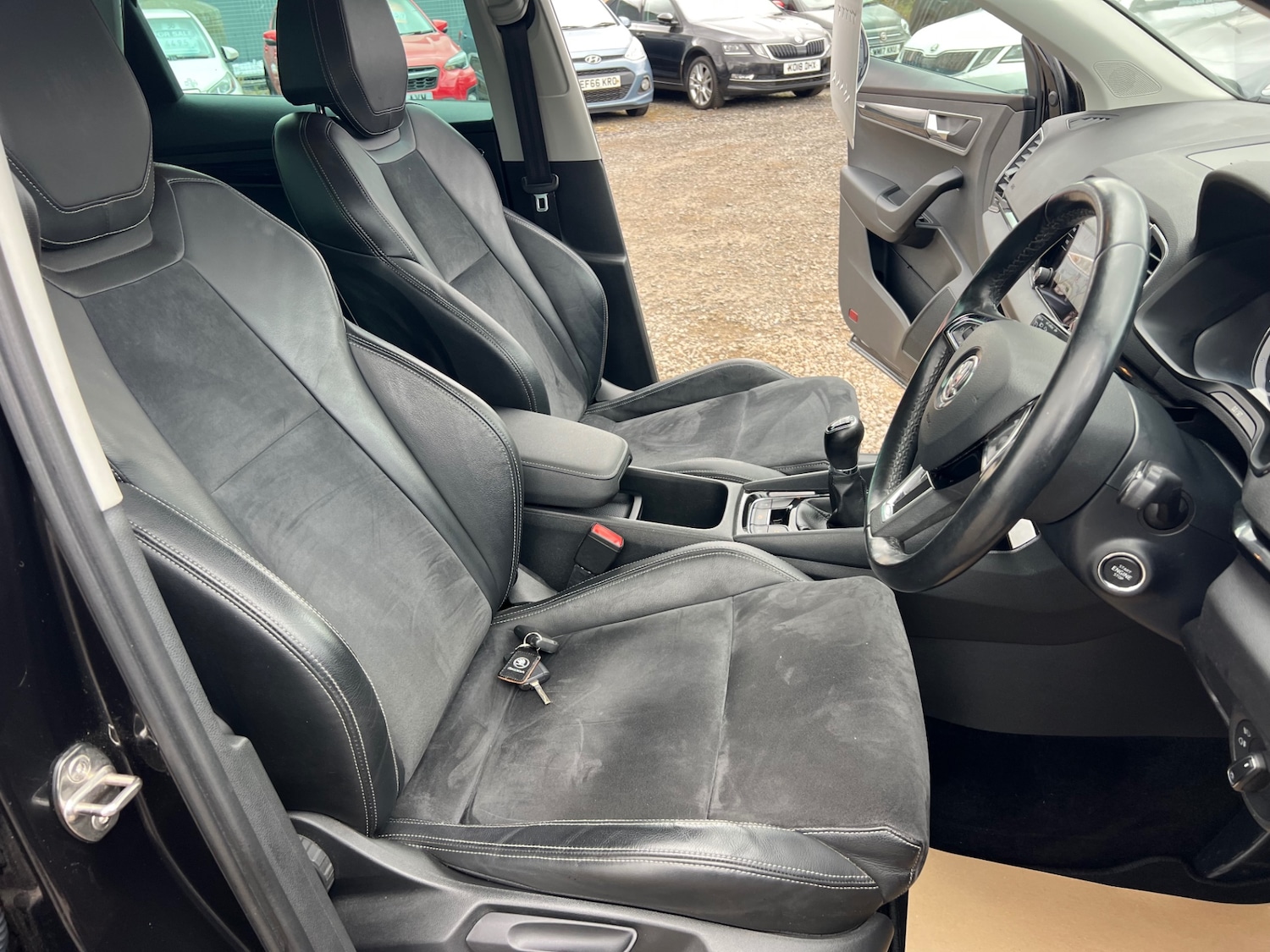 Used Skoda Karoq 2018 for sale - 77176540: Photo 12