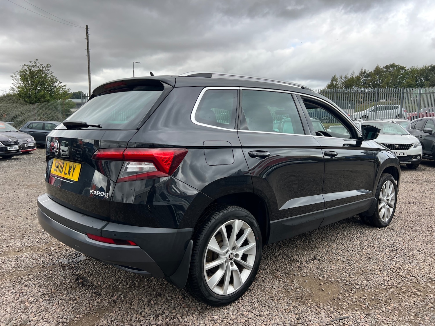 Used Skoda Karoq 2018 for sale - 77176540: Photo 2