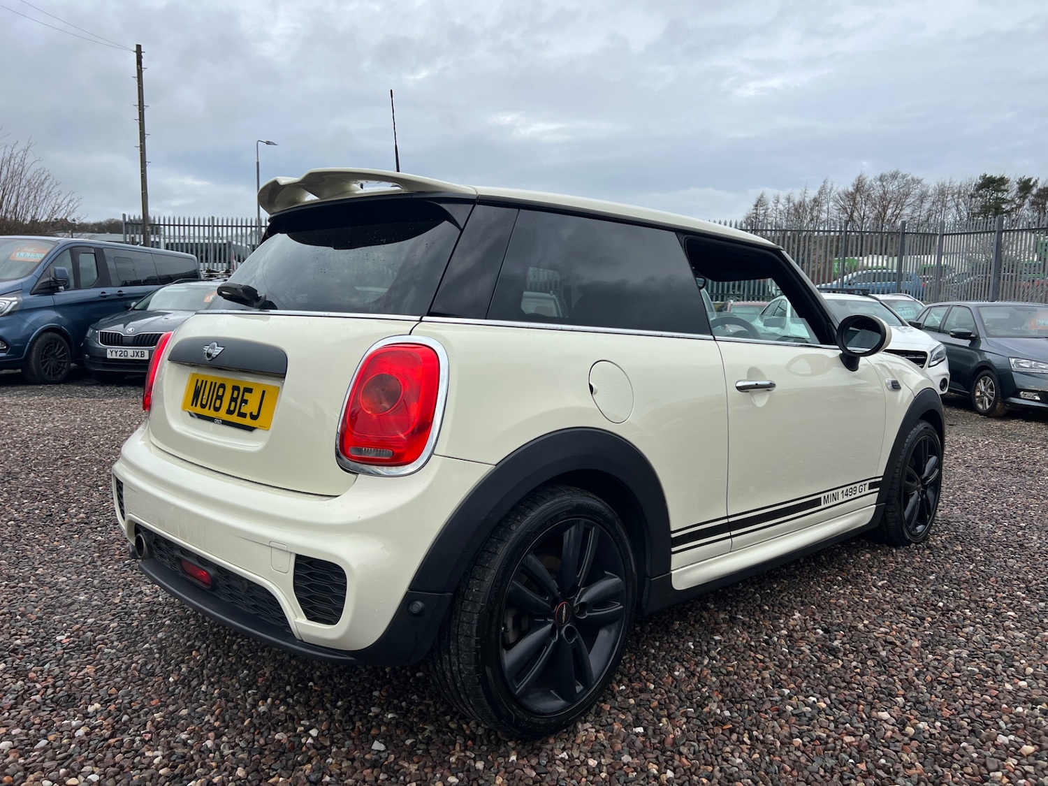 Used MINI Hatch 2018 for sale - 77154072: Photo 2