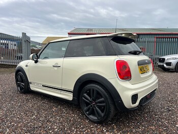 Used MINI Hatch 2018 for sale - 77154072: Photo