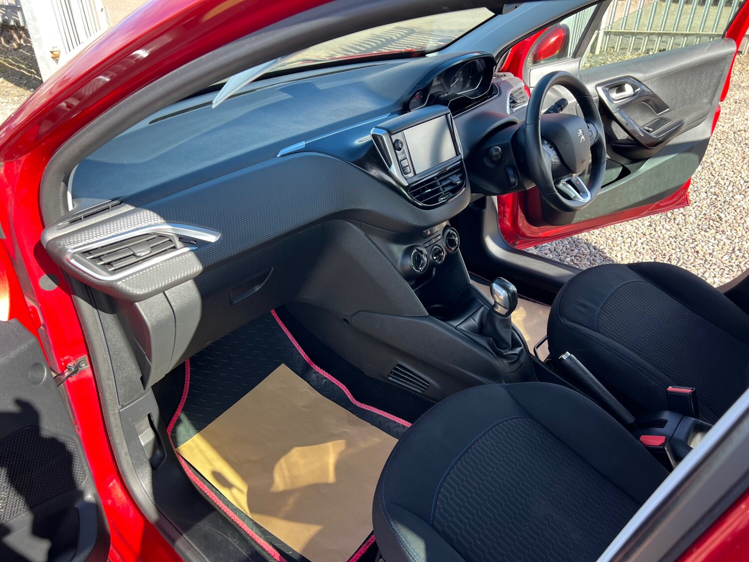 Used Peugeot 208 2018 for sale - 78027864: Photo 15