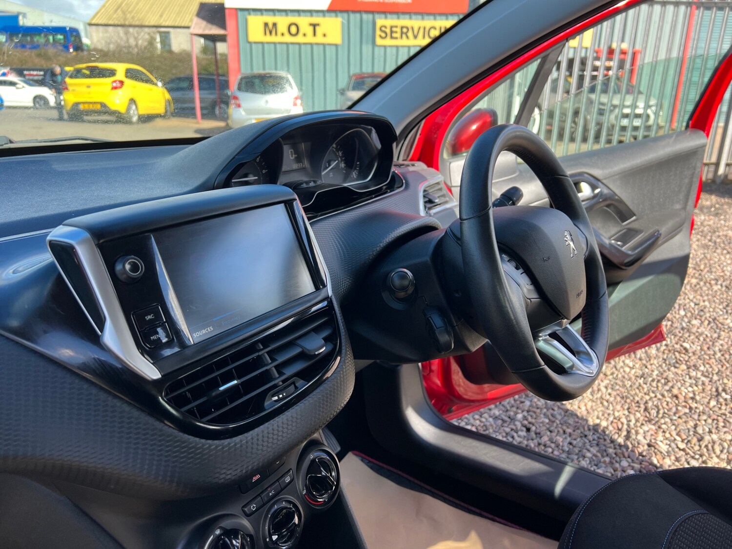 Used Peugeot 208 2018 for sale - 78027864: Photo 16