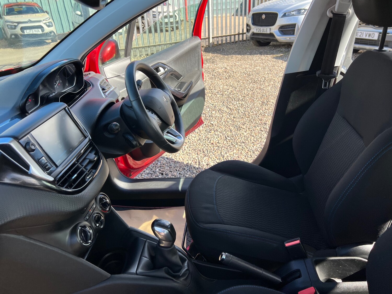 Used Peugeot 208 2018 for sale - 78027864: Photo 17