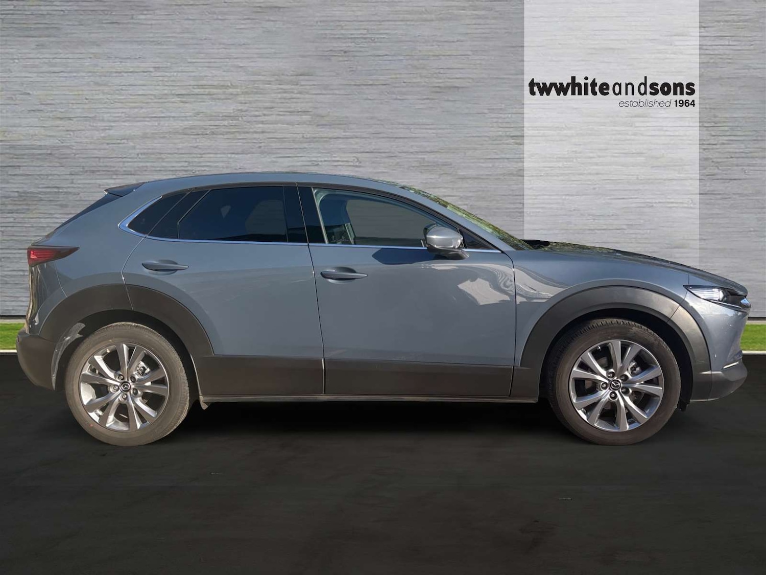 Used Mazda CX-30 2025 for sale - 76717532: Photo 4
