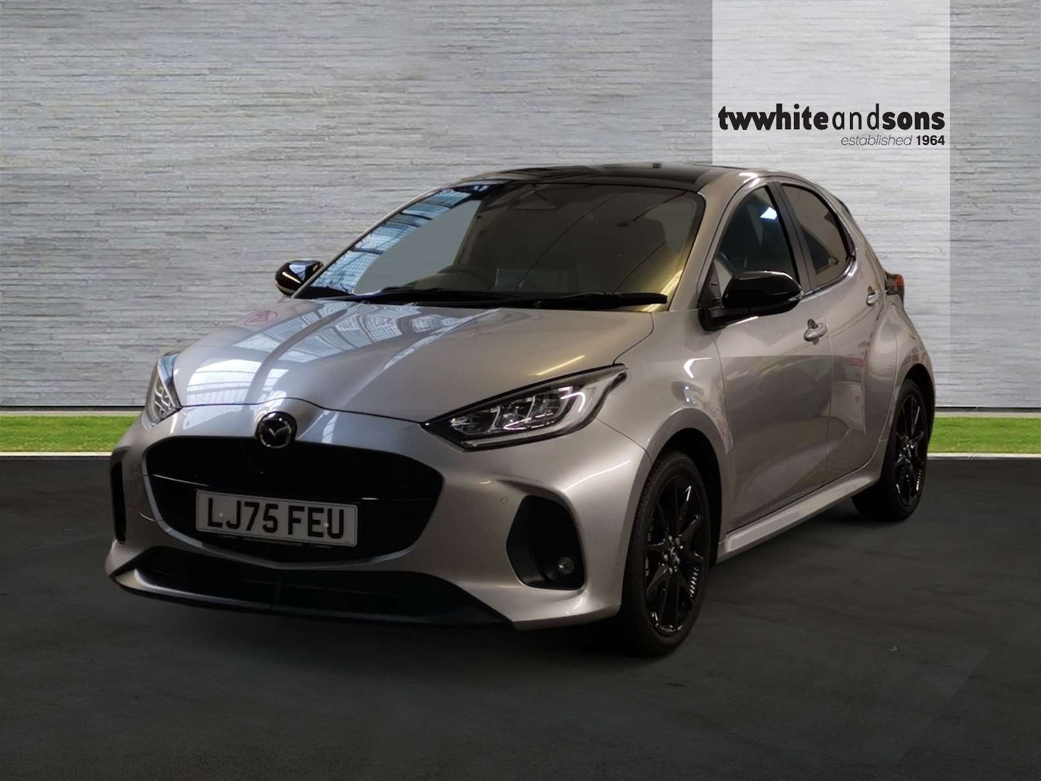 Used Mazda Mazda2 HYBRID 2025 for sale - 76514652: Photo 1