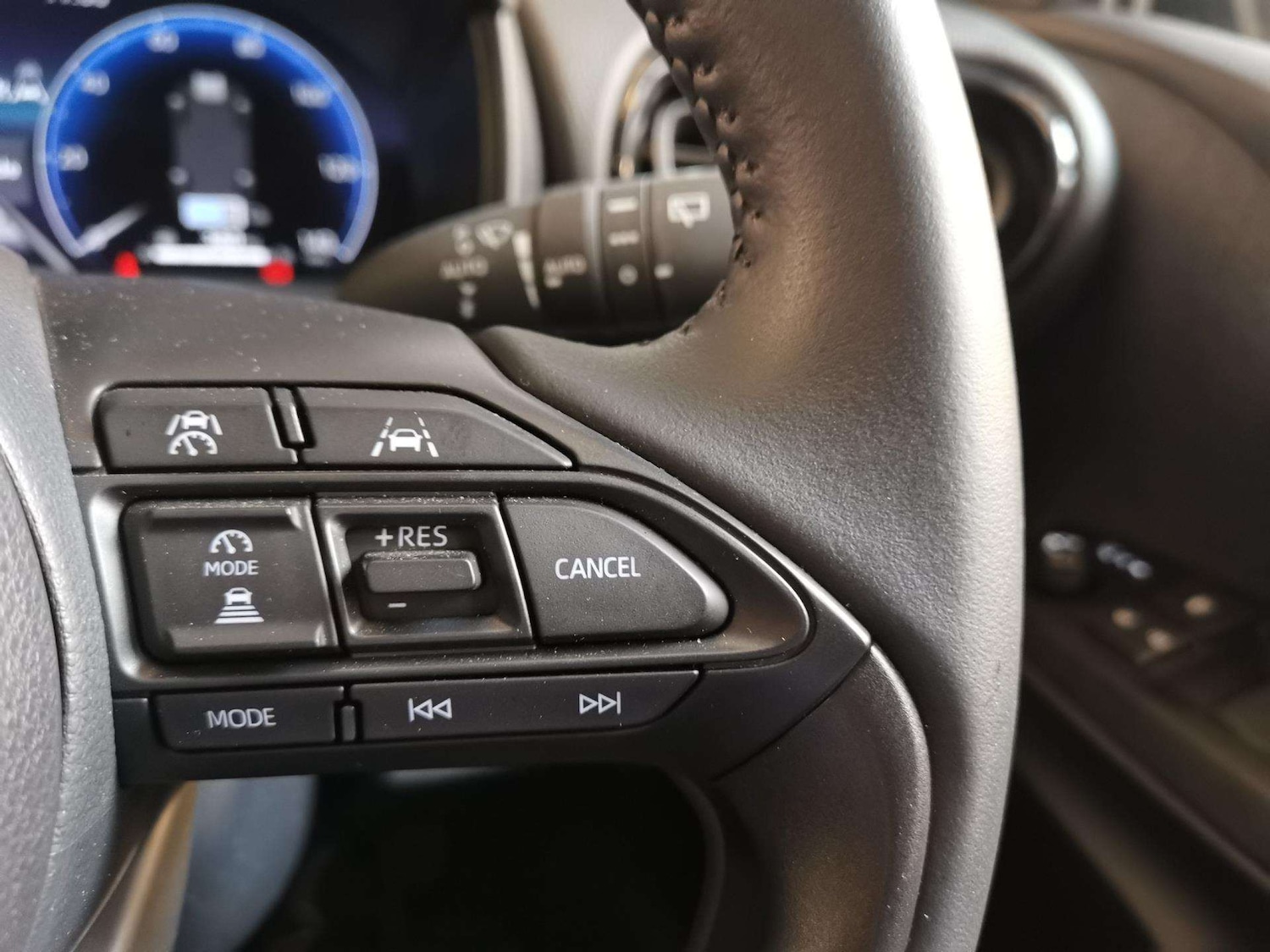 Used Mazda Mazda2 HYBRID 2025 for sale - 76514652: Photo 22