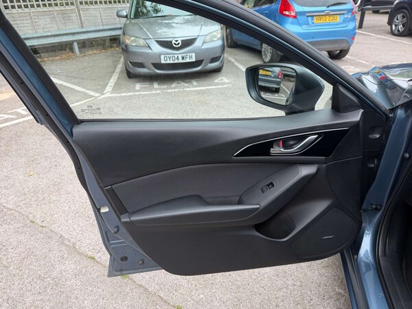 Used Mazda Mazda3 2015 for sale - 76241537: Photo 15